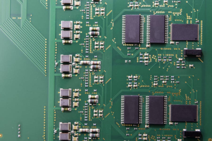 pcb過孔蓋油和開窗，pcb過孔蓋油怎么設(shè)置？